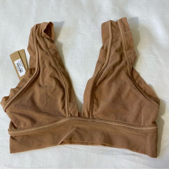 NEW Skims Triangle Bra Style BR-TRI-0175 Sienna XXS - Picture 1 of 4